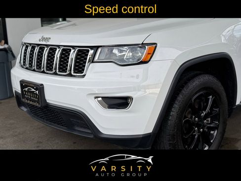 Used 2022 Jeep Grand Cherokee Laredo X image 48