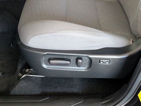 Certified 2022 Toyota Tacoma SR5 image 12