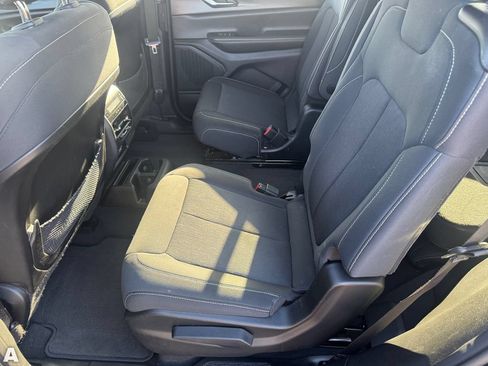 Certified 2023 Jeep Grand Cherokee L Laredo AWD/4WD image 14