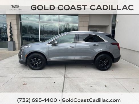 Used 2021 Cadillac XT5 Premium Luxury image 2