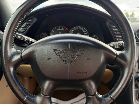 Used 2002 Chevrolet Corvette Convertible w/ Preferred Equipment Group2 image 18