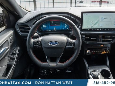 Used 2023 Ford Escape ST-Line Elite AWD/4WD image 7