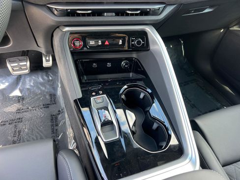 New 2025 Audi SQ5 Premium Plus image 24