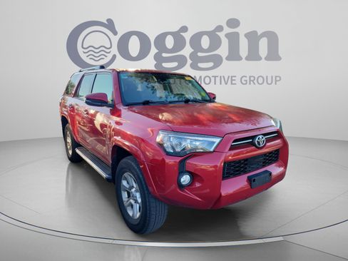 Used 2020 Toyota 4Runner SR5 Premium AWD/4WD image 4