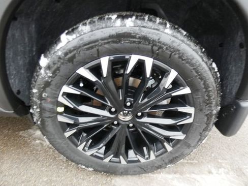 New 2026 Nissan Rogue SV AWD/4WD image 9