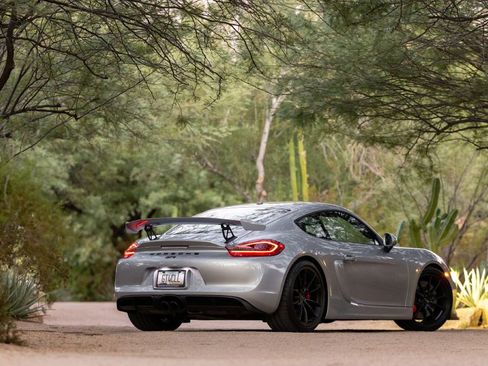 Used 2016 Porsche Cayman GT4 image 6