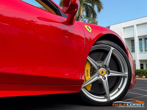 Used 2011 Ferrari 458 Italia Coupe RWD image 63