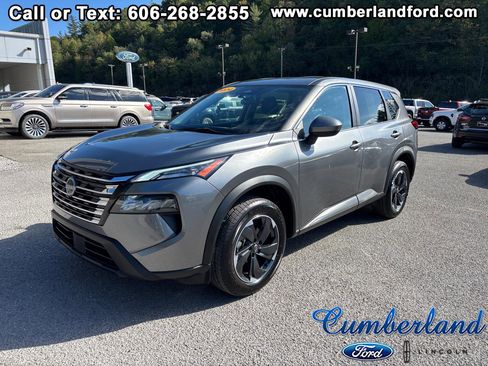 Used 2024 Nissan Rogue SV image 1