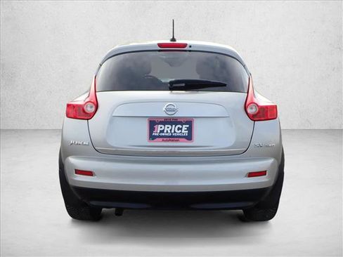 Used 2011 Nissan Juke SV w/ Chrome Pkg image 3