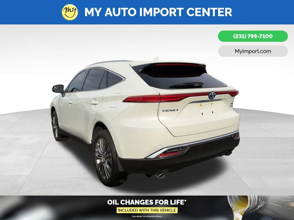 Used 2022 Toyota Venza Limited AWD/4WD image 4