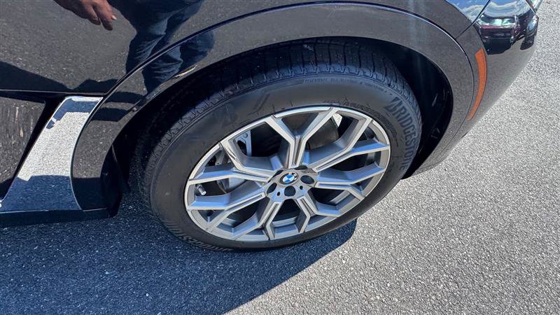 Used 2019 BMW X7 xDrive50i w/ Cold Weather Package AWD/4WD image 25