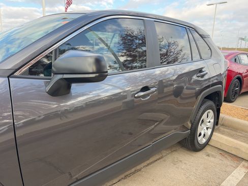 Used 2024 Toyota RAV4 LE image 17