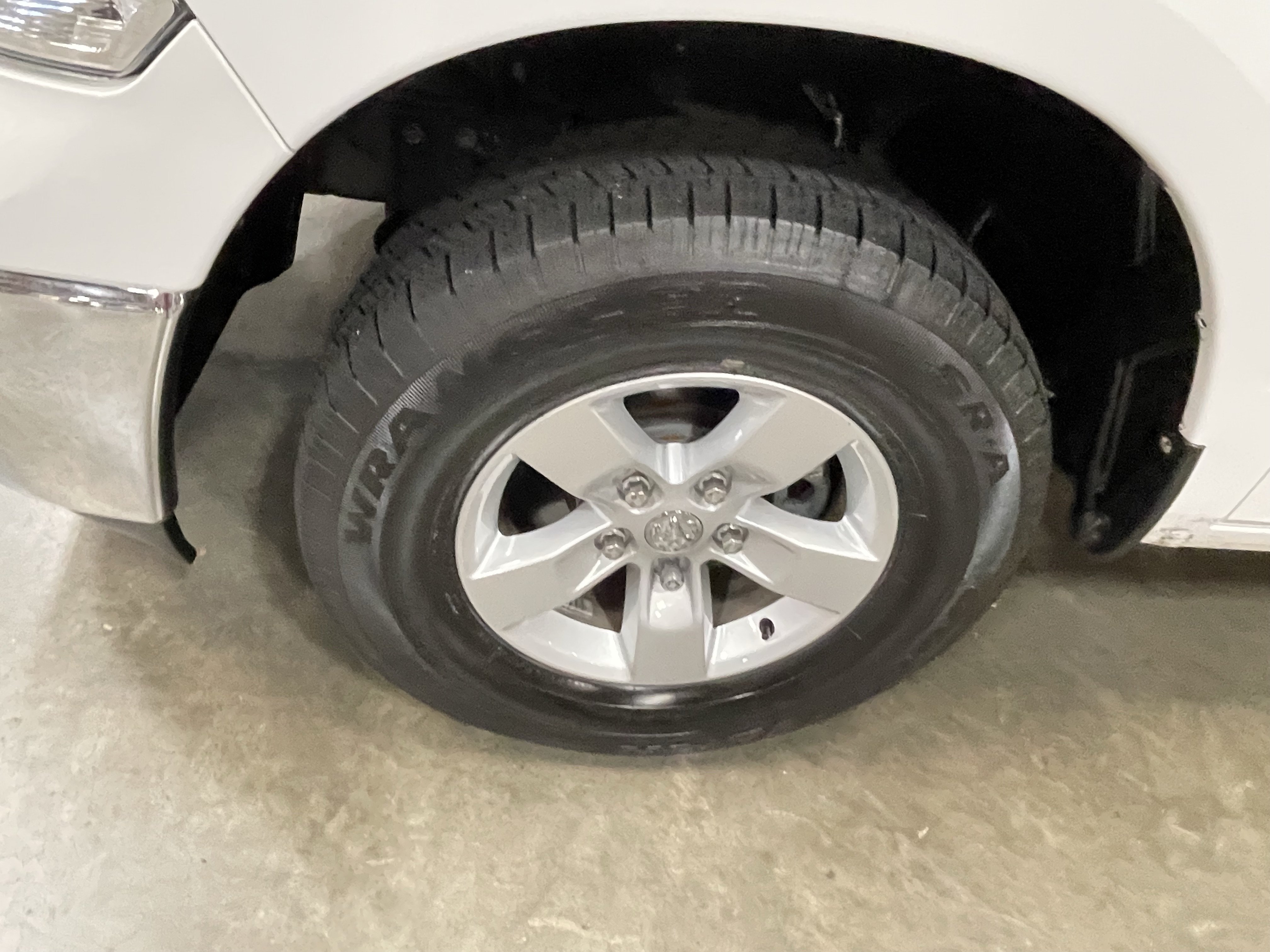 Certified 2022 RAM 1500 Classic SLT AWD/4WD image 9