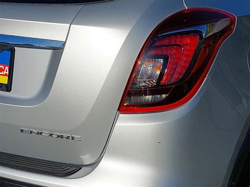 Used 2018 Buick Encore Preferred image 35