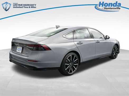 New 2026 Honda Accord Touring image 9