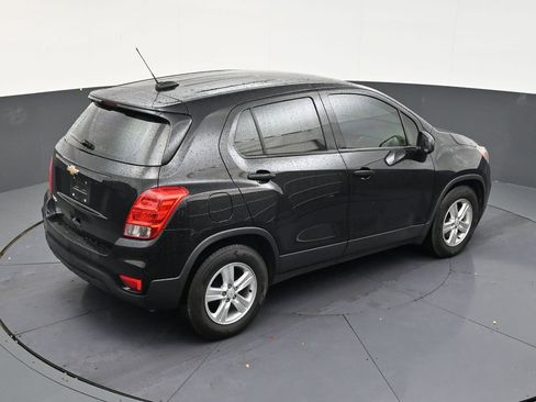 Used 2020 Chevrolet Trax LS FWD image 16