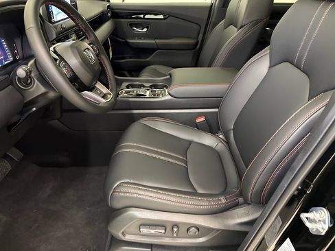 New 2026 Honda Pilot TrailSport image 19