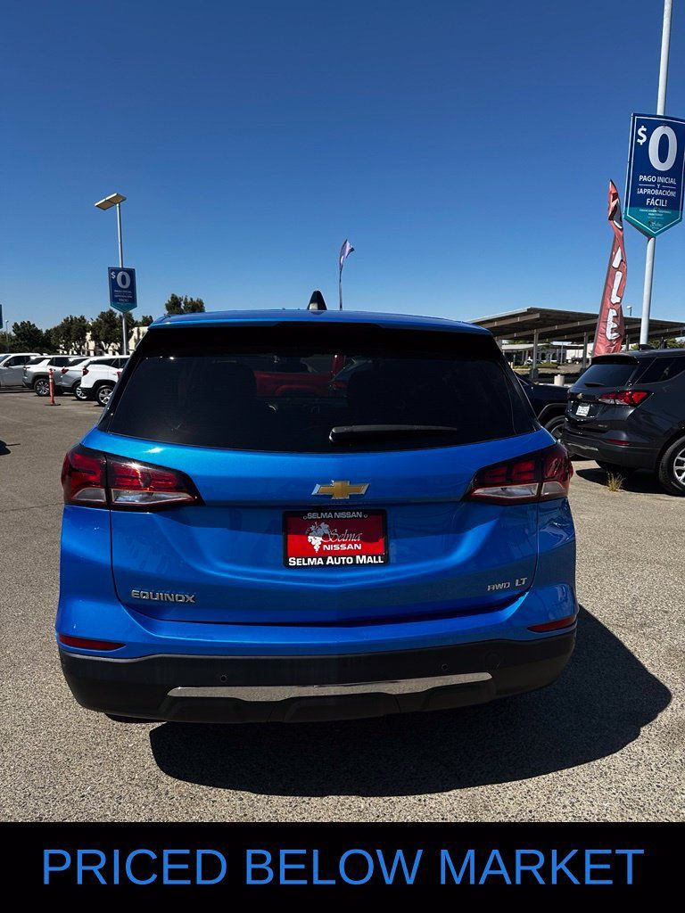Used 2024 Chevrolet Equinox LT AWD/4WD image 2