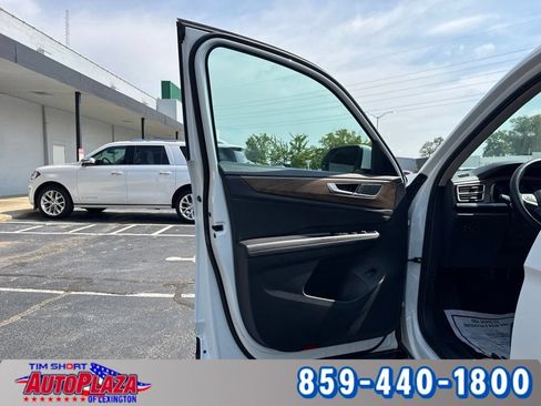 Used 2025 Volkswagen Atlas SE AWD/4WD image 51