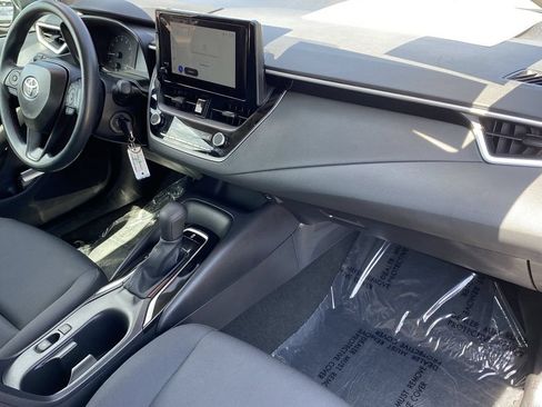 Certified 2025 Toyota Corolla LE FWD image 18