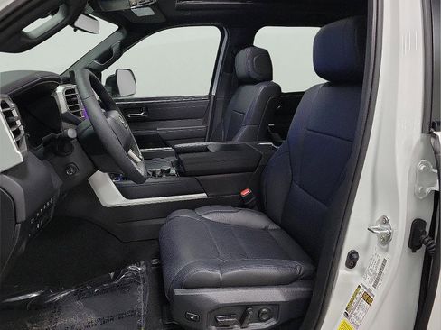 Certified 2025 Toyota Tundra Platinum image 7