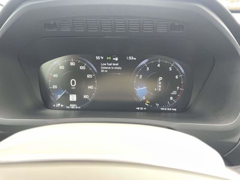 Used 2020 Volvo XC90 T5 Momentum w/ Protection Package Premier image 21