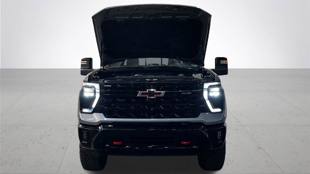 Certified 2024 Chevrolet Silverado 2500 ZR2 w/ Technology Package AWD/4WD image 5