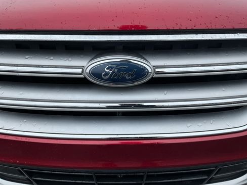 Used 2017 Ford Escape Titanium image 26