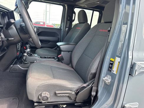 Used 2025 Jeep Wrangler Unlimited Rubicon AWD/4WD image 15