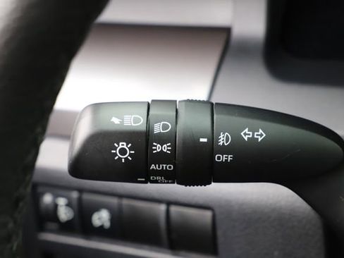 Used 2024 Toyota Tacoma SR5 image 40