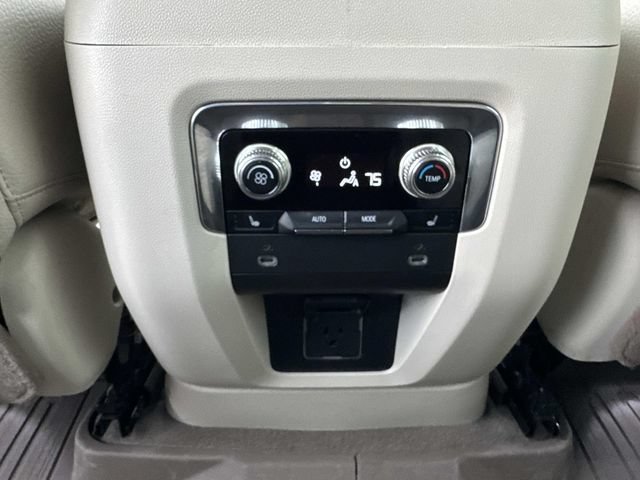 Used 2023 GMC Yukon Denali RWD image 18