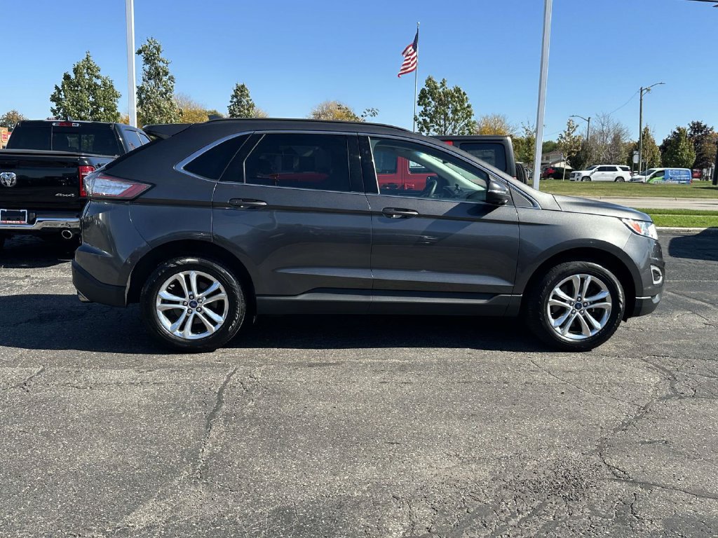Used 2018 Ford Edge SEL w/ Equipment Group 201A AWD/4WD image 2