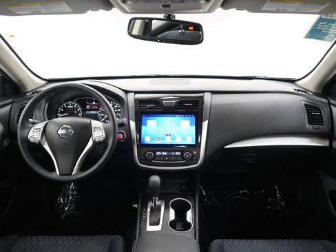 Used 2016 Nissan Altima 2.5 SV w/ Convenience Package FWD image 13