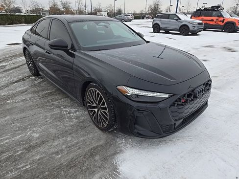 Used 2025 Audi S5 Premium Plus image 3