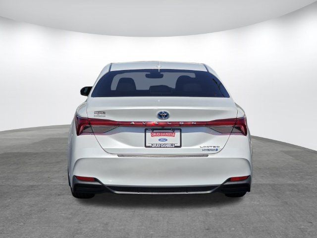 Used 2021 Toyota Avalon Limited FWD image 5