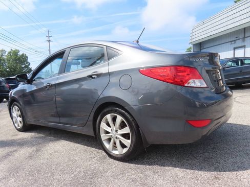 Used 2013 Hyundai Accent GLS w/ Premium Pkg FWD image 27