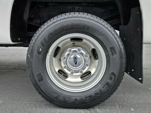 Used 2014 Ford F450 Platinum image 19