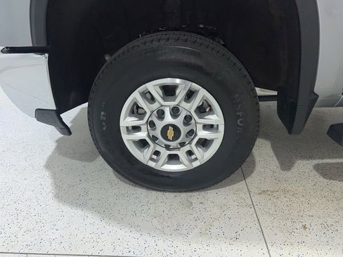 Used 2025 Chevrolet Silverado 2500 LT w/ Convenience Package AWD/4WD image 28