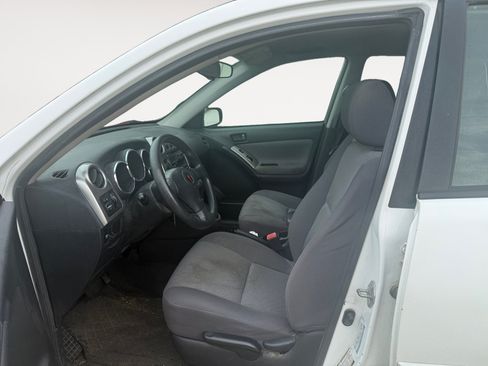 Used 2007 Pontiac Vibe w/ Preferred Package FWD image 9