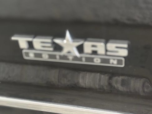 Used 2017 GMC Sierra 1500 SLT w/ Texas SLT Premium Package AWD/4WD image 5