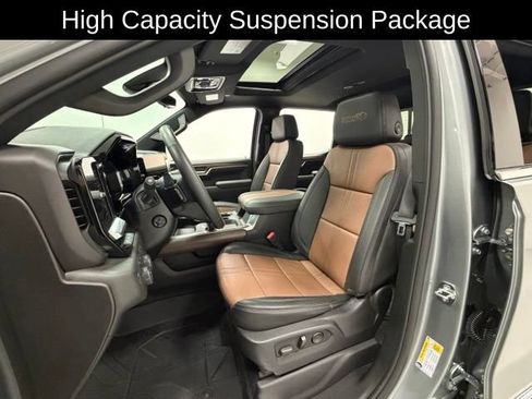 Certified 2024 Chevrolet Silverado 1500 High Country w/ High Country Premium Package AWD/4WD image 8