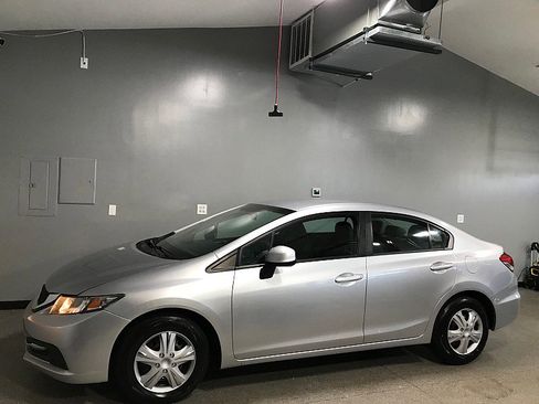 Used 2013 Honda Civic LX image 7