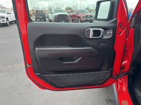 Used 2021 Jeep Wrangler Unlimited Rubicon image 22