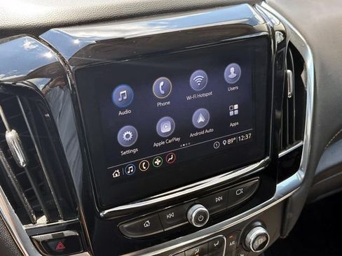 Used 2021 Chevrolet Traverse LT AWD/4WD image 22