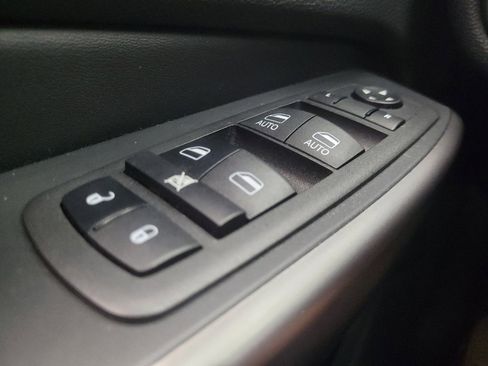 Used 2022 Jeep Cherokee Latitude Lux AWD/4WD image 27