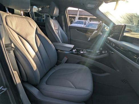 Used 2022 Lincoln Nautilus Reserve image 17