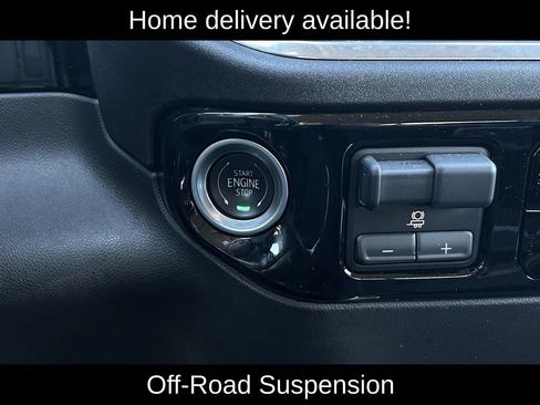 Used 2025 Chevrolet Silverado 2500 LT w/ Convenience Package AWD/4WD image 29