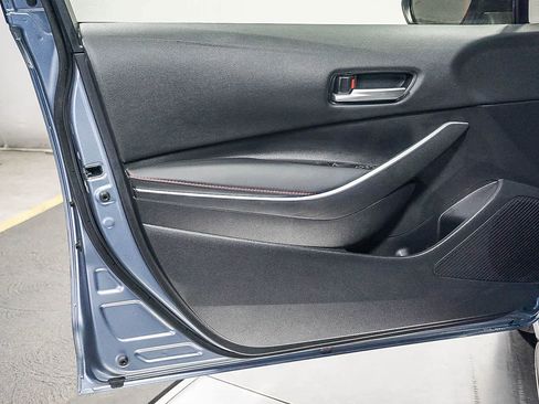 Certified 2025 Toyota Corolla SE w/ SE Premium Package FWD image 24