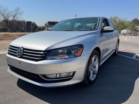 Used 2015 Volkswagen Passat 1.8T Limited Edition image 2