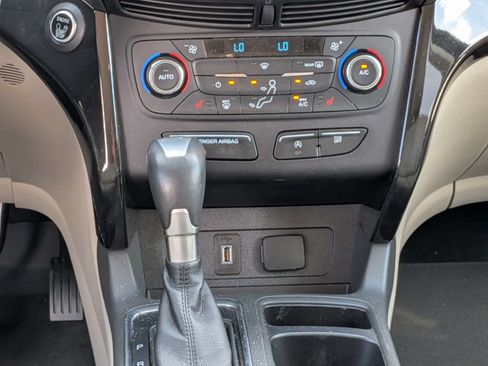 Used 2017 Ford Escape Titanium FWD image 17